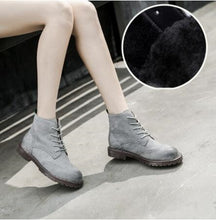 Load image into Gallery viewer, Female Martin boots 2019